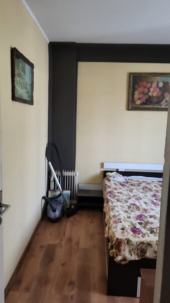 Drumul Taberei- Frigocom Vanzare 3 camere - decomandat - bl 1978, liber